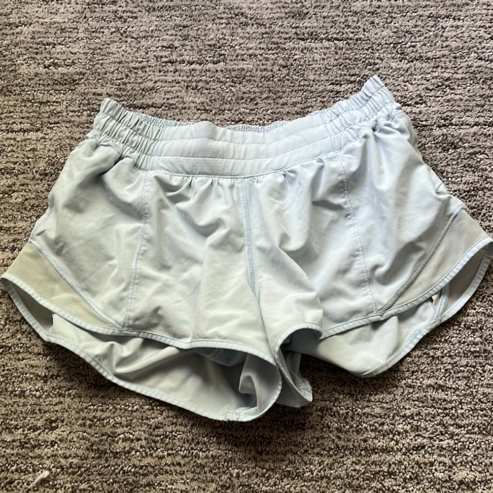 lululemon light blue 2.5 hotty hots